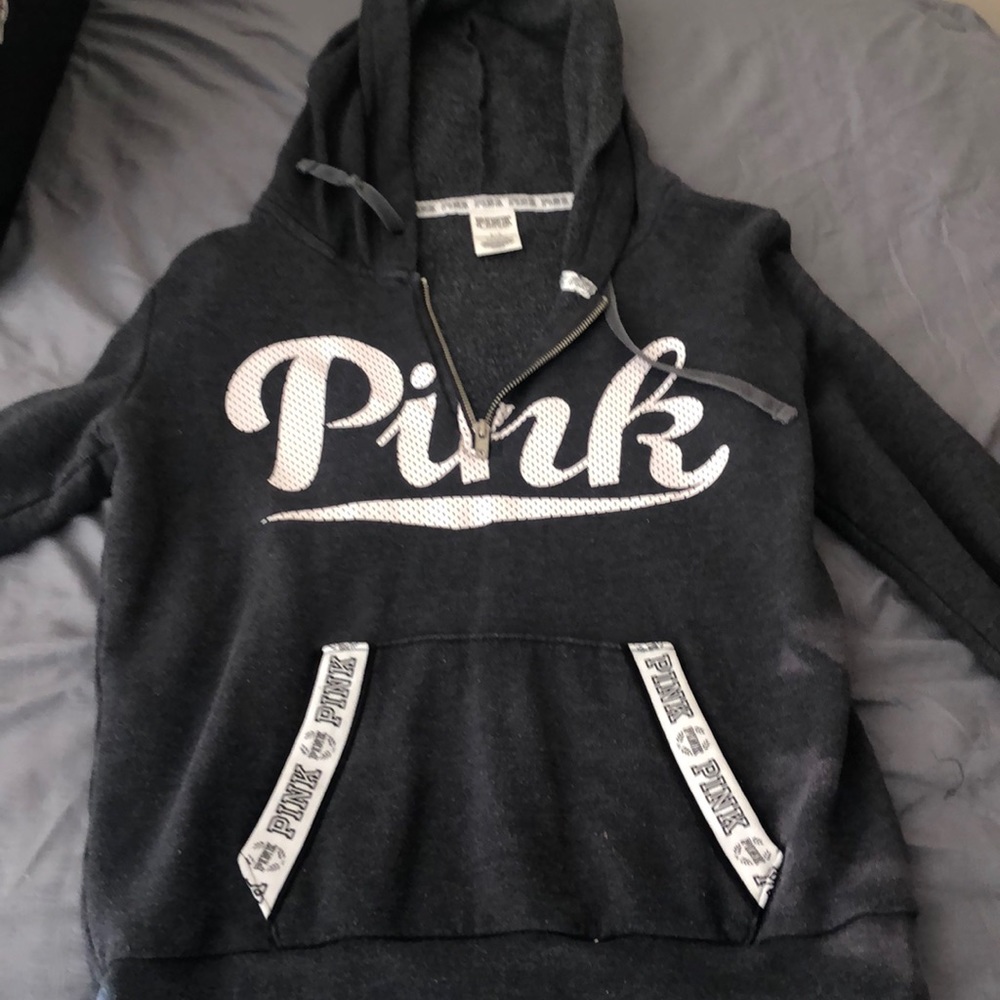 Pink hoodie - Picture 3 of 3